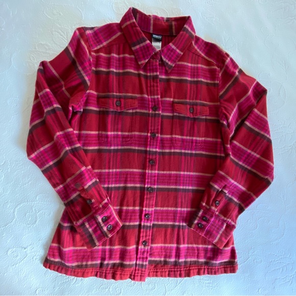 Patagonia Red Pink plaid Fjord Flannel Shirt Size 6 long sleeve Organic cotton - Picture 2 of 13
